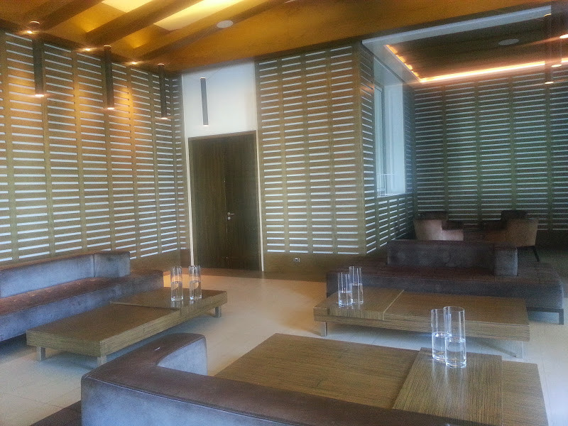 movenpick resort cebu lounge
