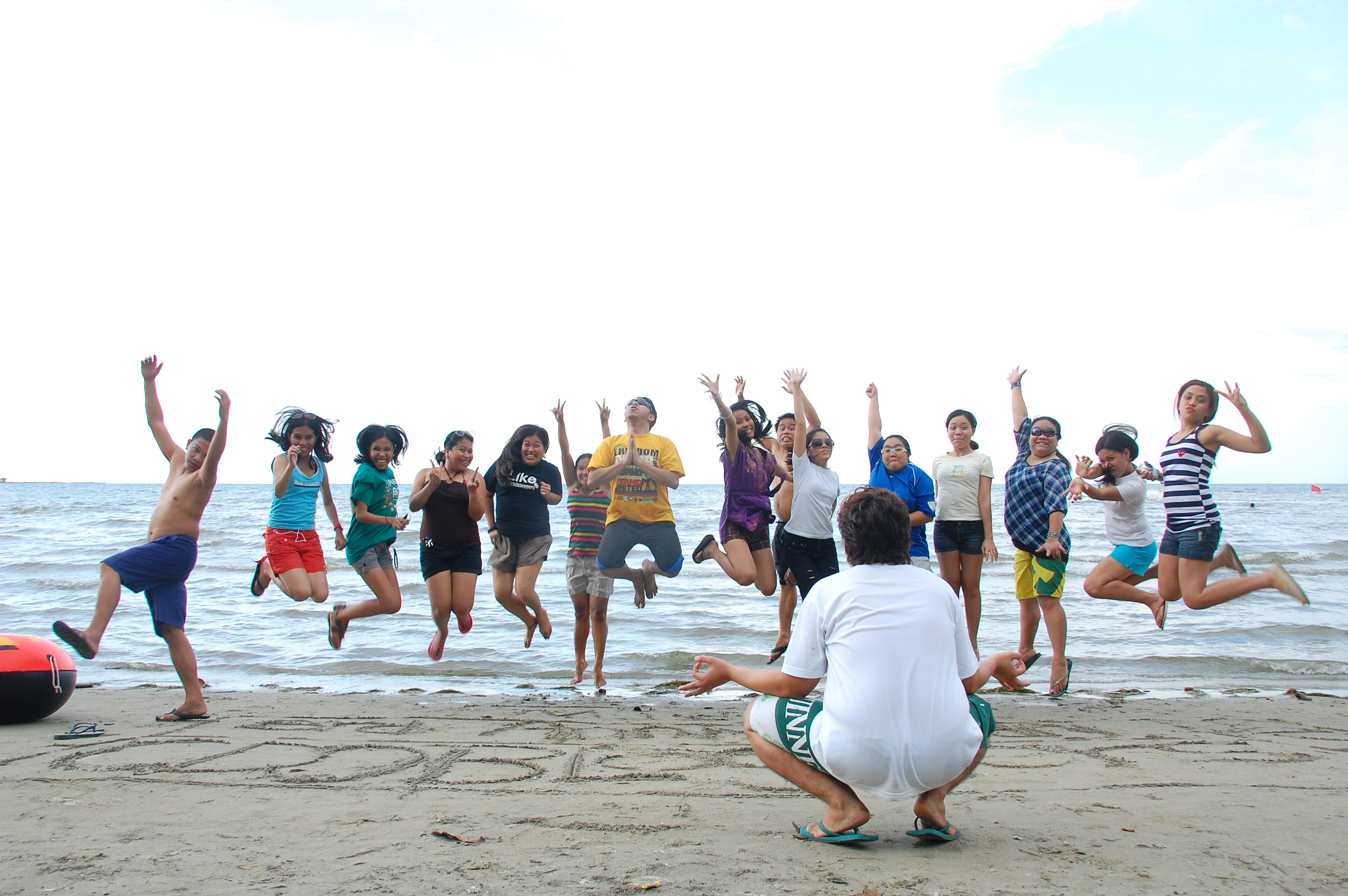 At the beach with the CDO Bloggers – happy 3rd anniversary guys!