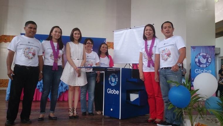 Globe donates first mobile laboratory package to CDO public school