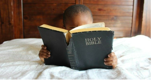 Simple Ways to Introduce Your Child to Jesus